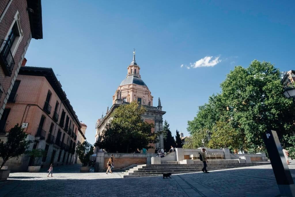 Homeabout Calle Toledo Apartment I Madrid Bagian luar foto
